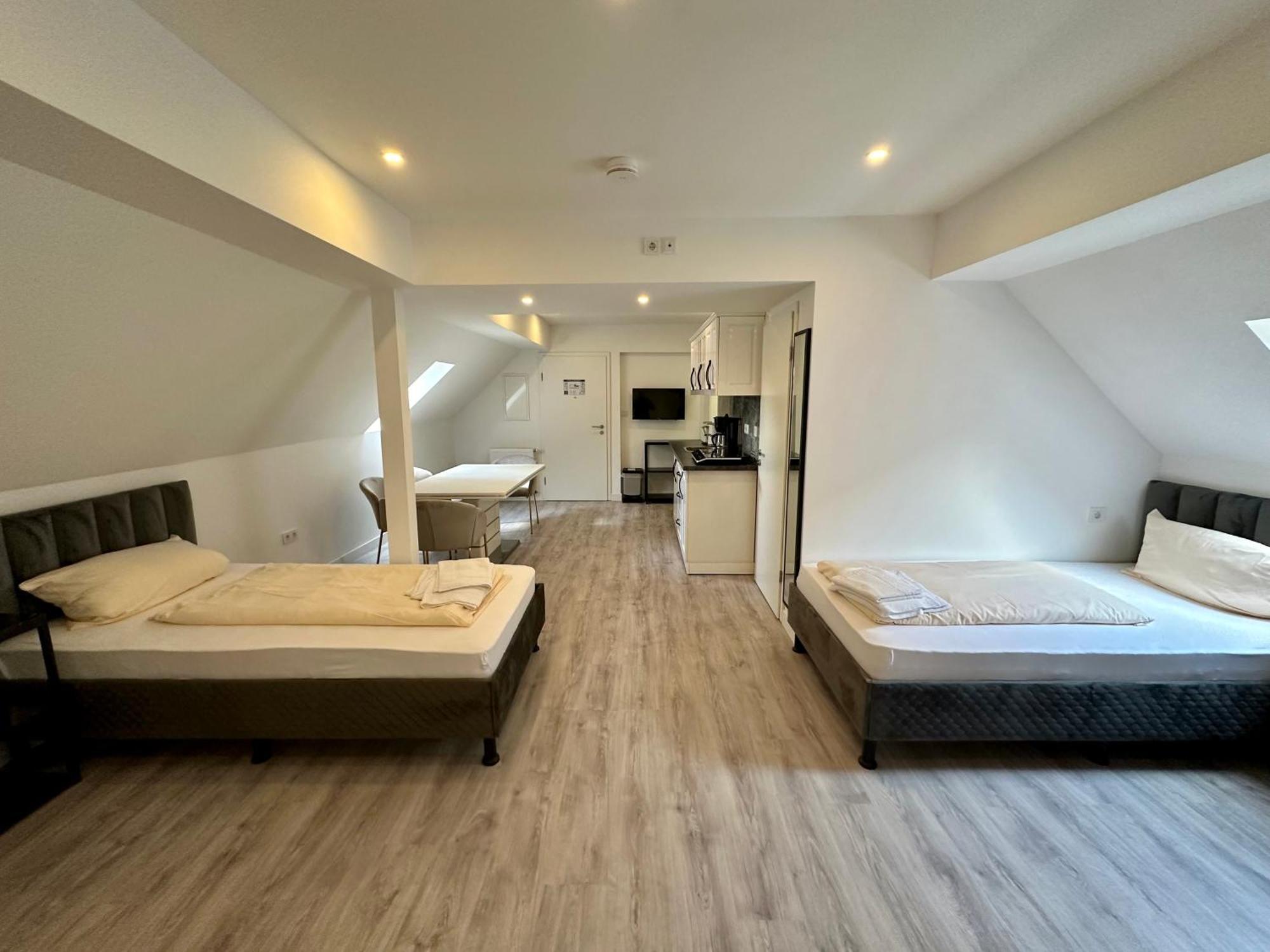 Durmaz Hotel Hannover Ngoại thất bức ảnh