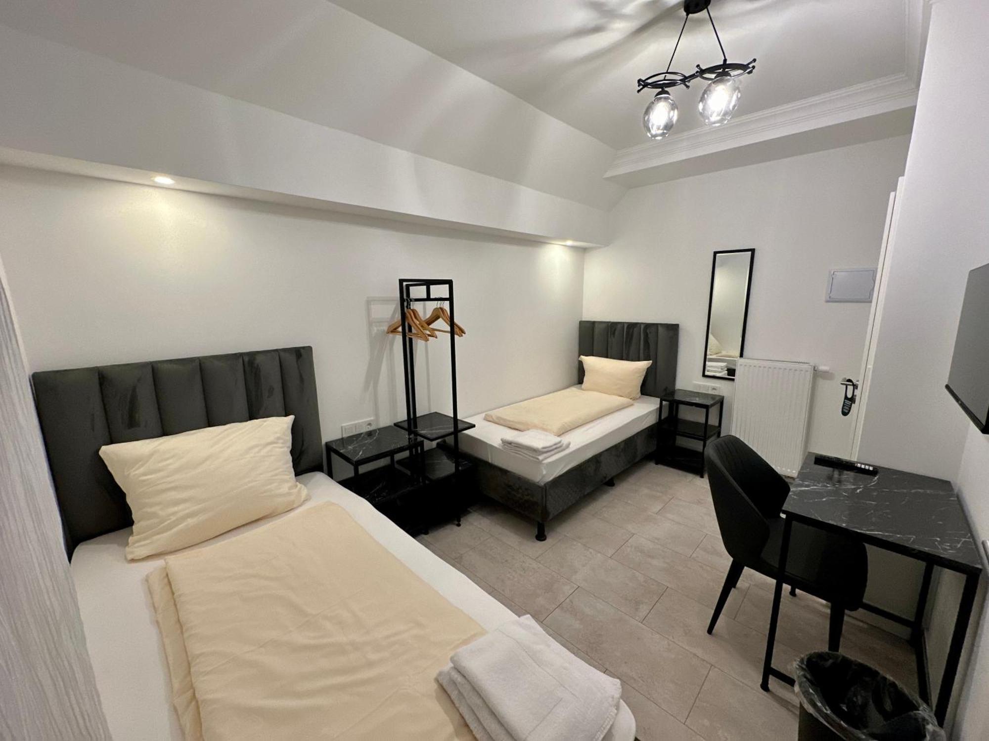Durmaz Hotel Hannover Ngoại thất bức ảnh